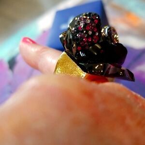 BEAUTIFUL SWAROVSKI PLUM AND PURPLE RING!!!